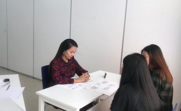 itd academy to chuc buoi tap huan giam khao gac thi noi cambridge speaking examiner 2